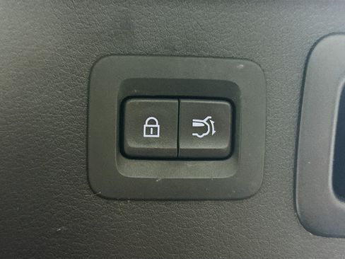 Used 2023 Jeep Wrangler Sahara w/ Cold Weather Group image 33