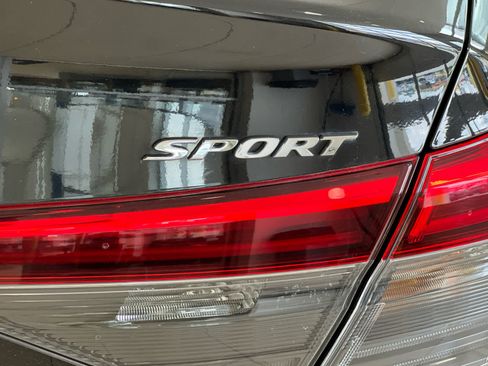 Used 2023 Honda Civic Sport image 7