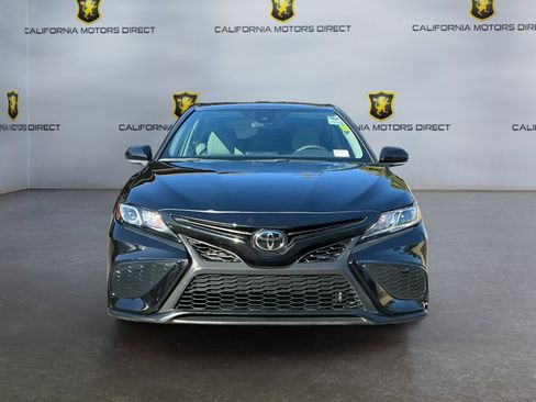 Used 2023 Toyota Camry SE FWD image 2