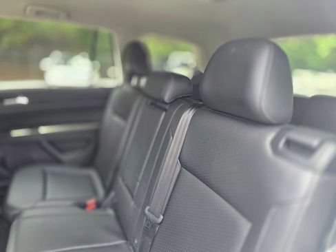 Used 2018 Volkswagen Atlas SE FWD image 11
