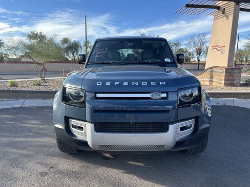 Used 2023 Land Rover Defender 110 SE image 8