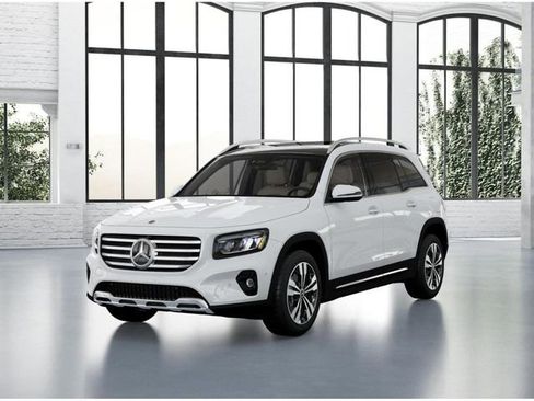 Used 2026 Mercedes-Benz GLB 250 4MATIC image 40