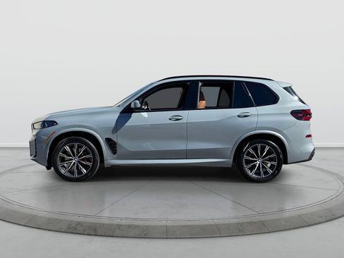 Used 2024 BMW X5 xDrive40i w/ M Sport Package AWD/4WD image 4