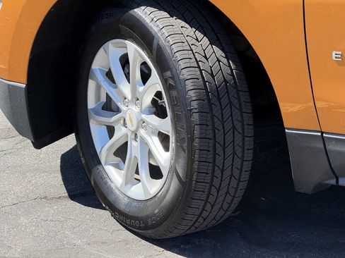 Used 2018 Chevrolet Equinox LT AWD/4WD image 14