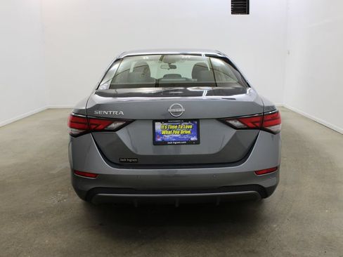 Used 2025 Nissan Sentra S FWD image 4