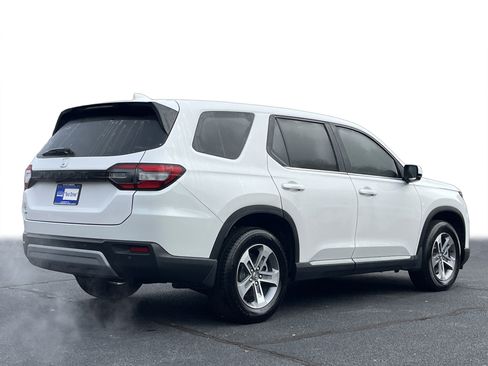 Certified 2025 Honda Pilot EX-L image 29