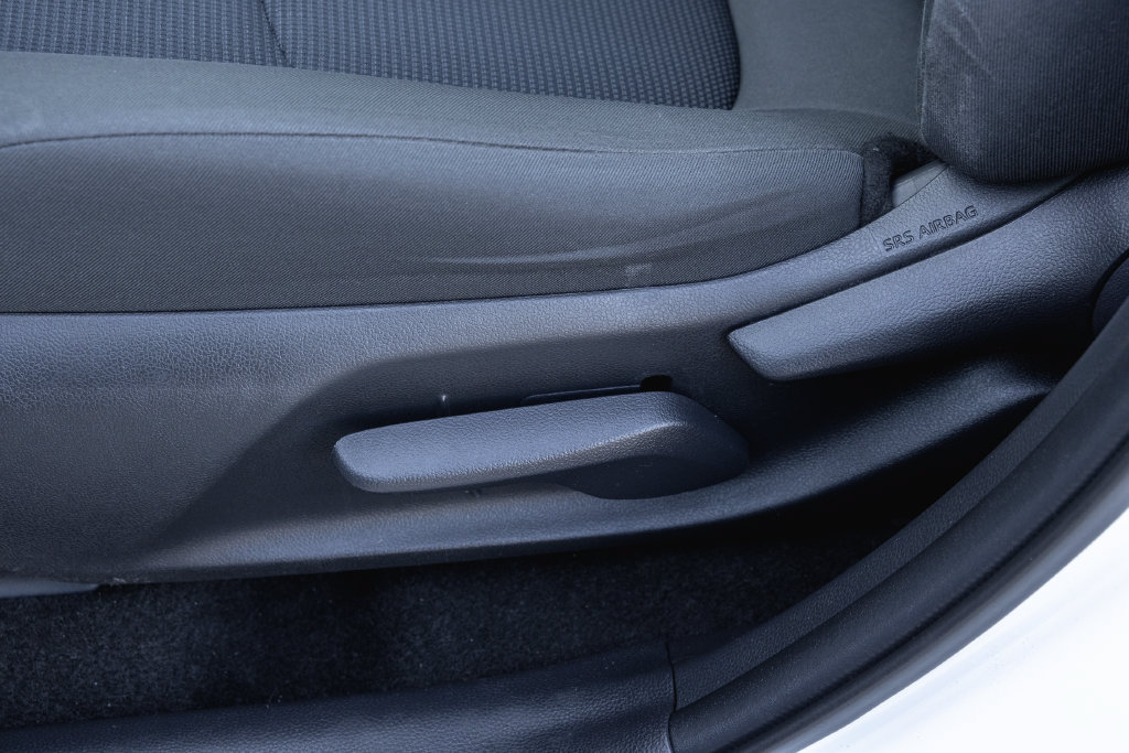 Certified 2021 Toyota RAV4 LE FWD image 12