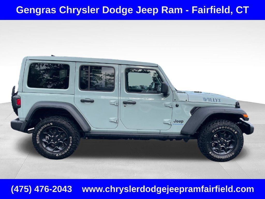 Used 2023 Jeep Wrangler Unlimited w/ Sun & Screen Package AWD/4WD image 8