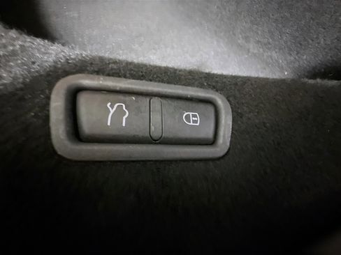 Used 2023 Maserati Levante GT AWD/4WD image 41