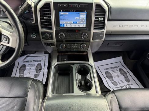 Used 2019 Ford F250 Lariat w/ Lariat Ultimate Package image 15