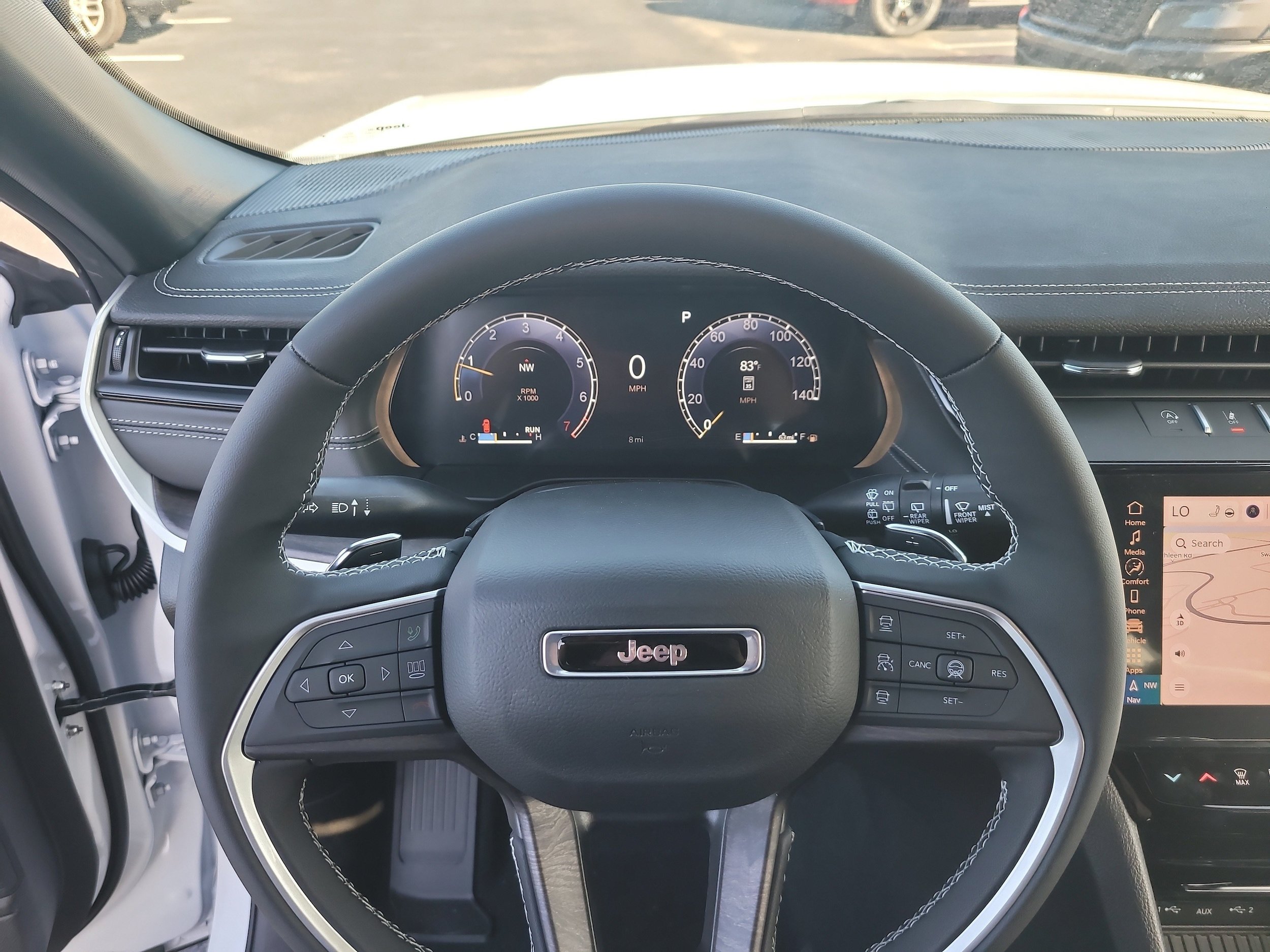 New 2027 Jeep Grand Cherokee Altitude RWD image 20