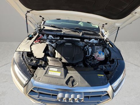 Used 2018 Audi Q5 2.0T Premium image 38