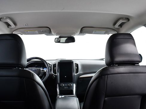 Used 2024 Ford Edge SEL w/ Convenience Package image 17