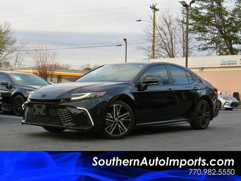Used 2025 Toyota Camry XSE image 1