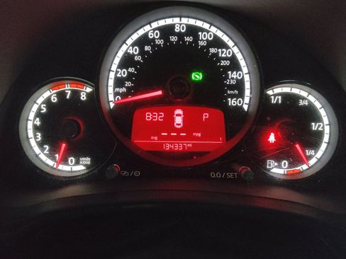 Used 2014 Volkswagen Beetle 2.5 image 23