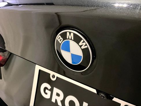Used 2023 BMW 330i xDrive Sedan w/ Premium Package AWD/4WD image 32