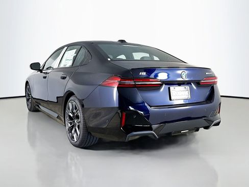 New 2026 BMW i5 eDrive40 w/ Executive Package RWD image 5