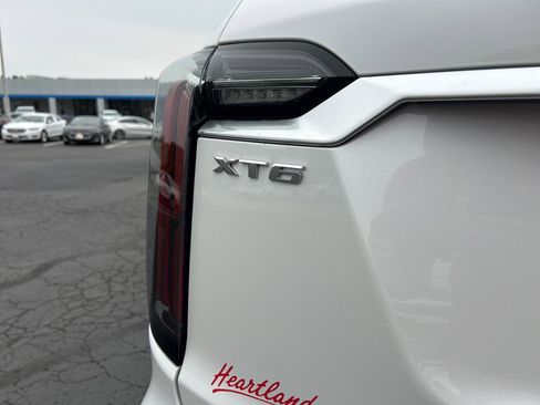Used 2024 Cadillac XT6 Sport w/ Platinum Package image 19