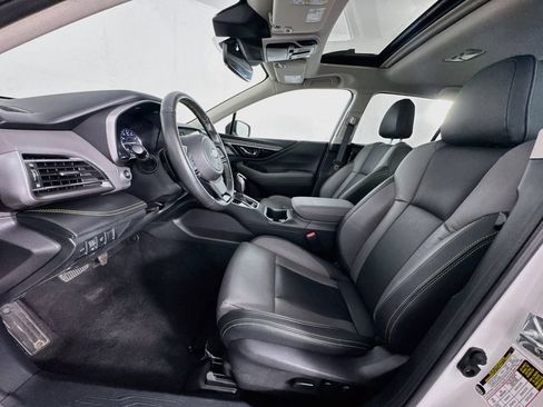 Used 2025 Subaru Outback Onyx Edition AWD/4WD image 12