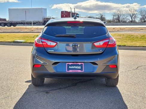 Used 2018 Chevrolet Cruze LT w/ Convenience Package image 7