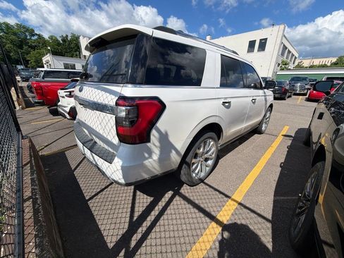 Used 2018 Ford Expedition Limited w/ Equipment Group 302A AWD/4WD image 6