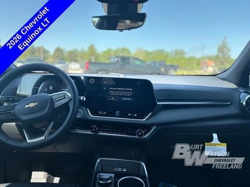New 2026 Chevrolet Equinox LT w/ Convenience Package II FWD image 27