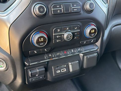 Used 2019 Chevrolet Silverado 1500 LT w/ All-Star Edition RWD image 17