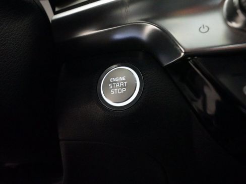 Certified 2021 Kia Telluride SX w/ SX Prestige Package image 31