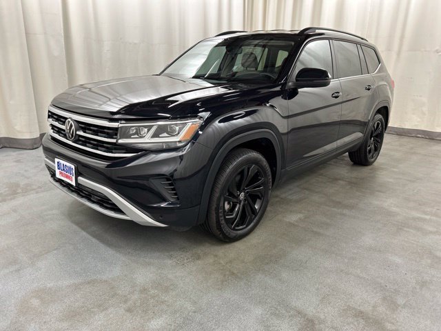 Used 2023 Volkswagen Atlas SE AWD/4WD image 2