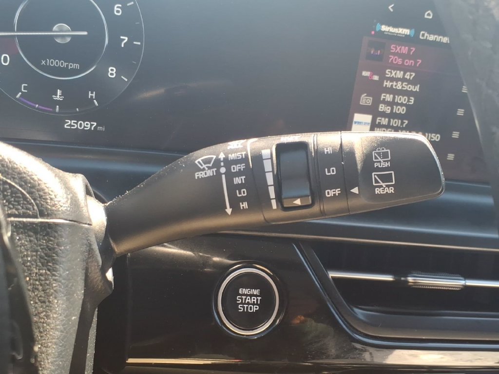 Used 2024 Kia Seltos S AWD/4WD image 21