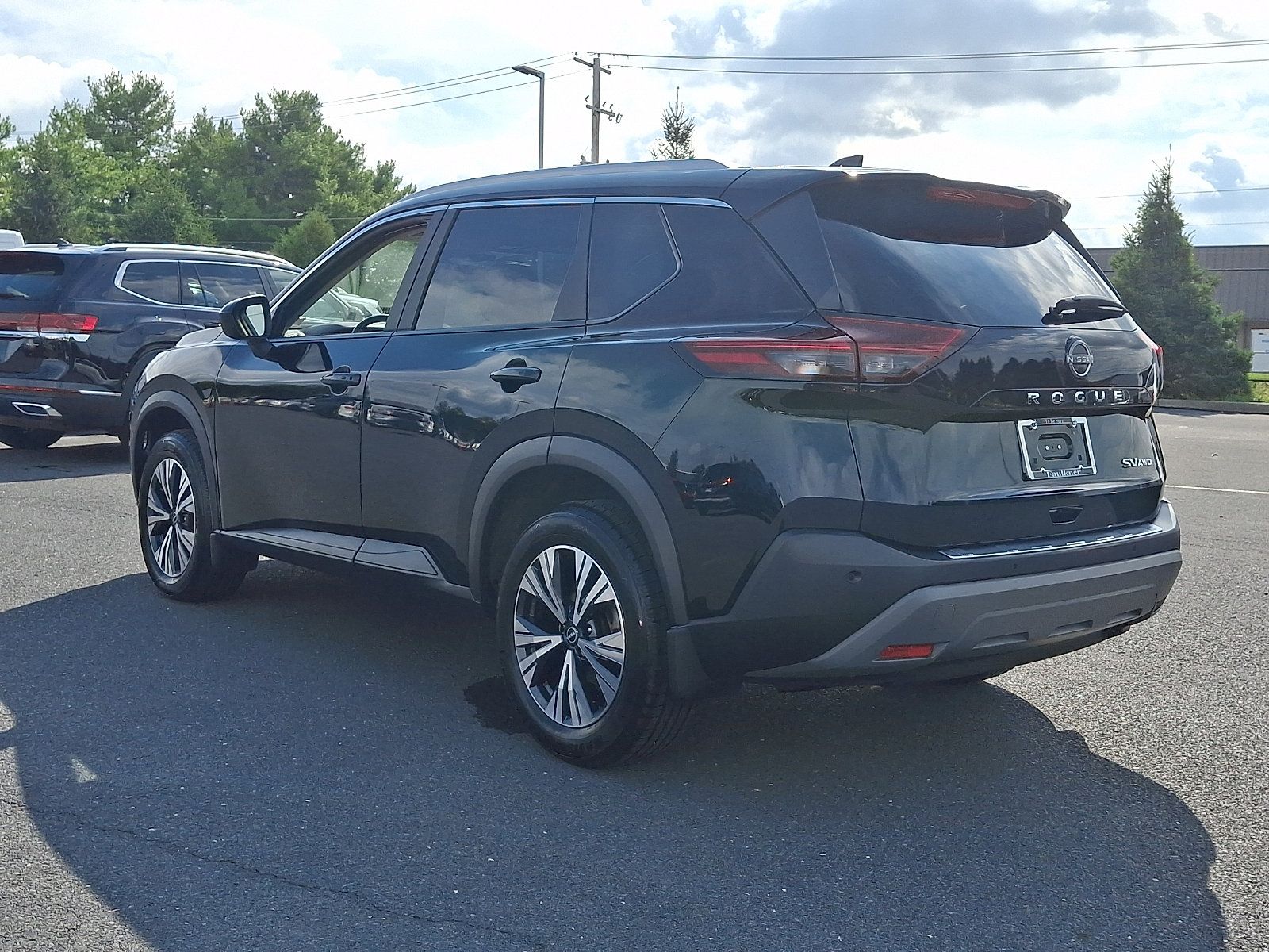 Certified 2023 Nissan Rogue SV w/ SV Premium B Package AWD/4WD image 4