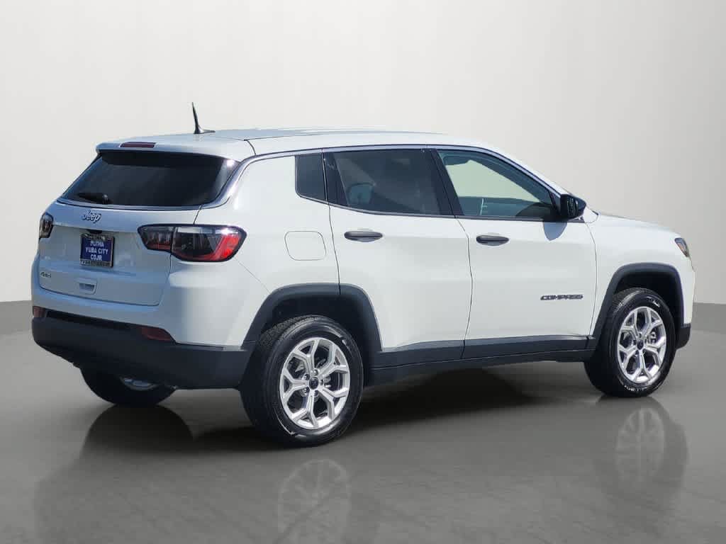 Used 2025 Jeep Compass Sport AWD/4WD image 2