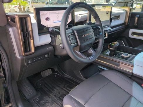 Used 2024 GMC Hummer EV 2X AWD/4WD image 10