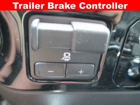 Used 2025 GMC Sierra 1500 Elevation w/ Elevation Premium Package image 21