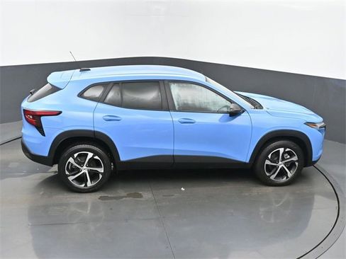 Certified 2024 Chevrolet Trax RS w/ Driver Confidence Package image 43