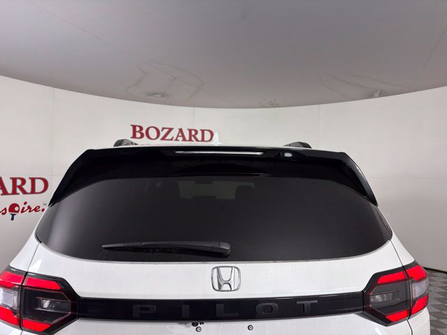 Used 2026 Honda Pilot Black Edition image 13