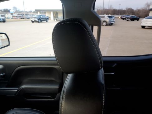 Used 2018 Chevrolet Silverado 1500 LT w/ All Star Edition image 12