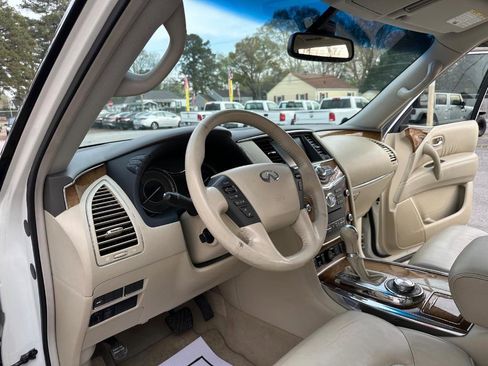 Used 2014 INFINITI QX80 4WD w/ Theater Package image 17