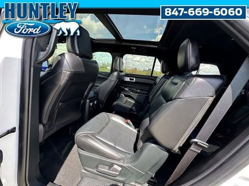 Used 2021 Ford Explorer ST w/ Equipment Group 401A AWD/4WD image 18