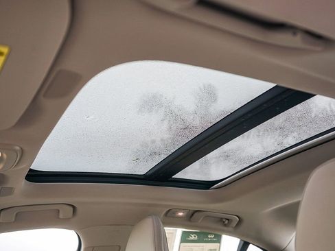 Used 2024 Volvo S60 B5 Plus image 24