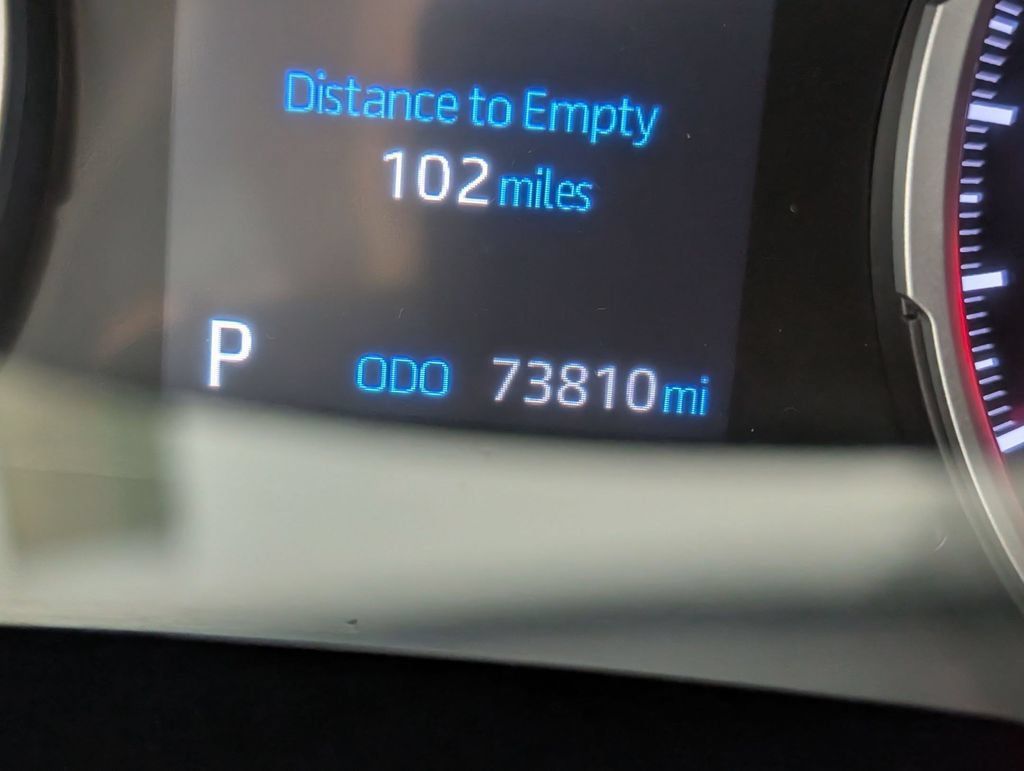 Used 2022 Toyota RAV4 XLE Premium AWD/4WD image 21