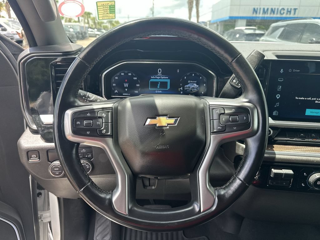 Used 2025 Chevrolet Silverado 1500 LT RWD image 21