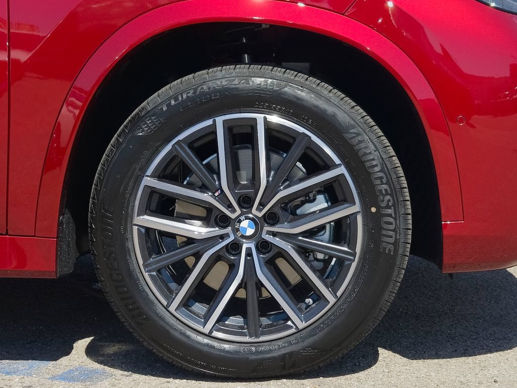 New 2026 BMW X1 xDrive28i w/ M Sport Package AWD/4WD image 4