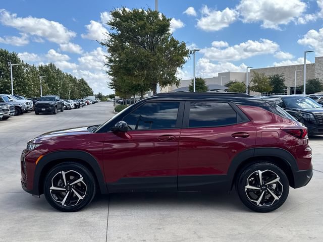 Used 2023 Chevrolet TrailBlazer RS w/ Sun and Liftgate Package FWD image 9