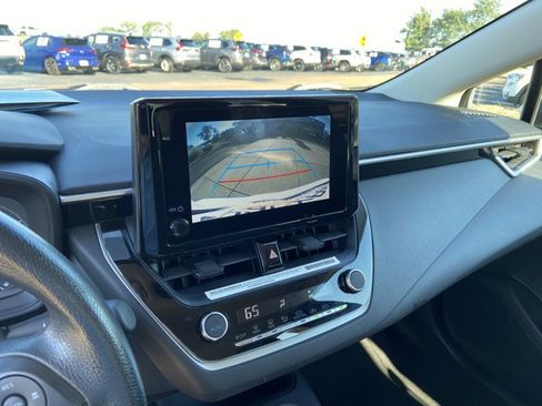 Used 2024 Toyota Corolla LE image 35