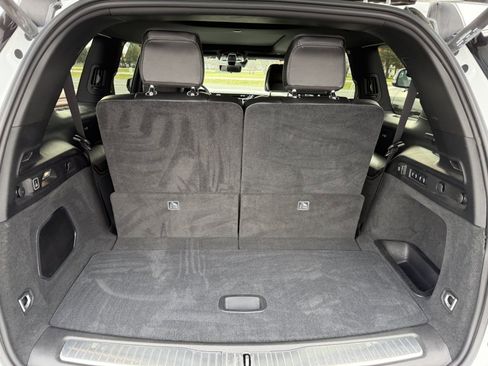 Used 2023 Jeep Grand Cherokee L Overland w/ Advanced Protech Group III image 15