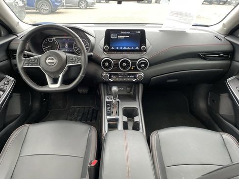 Used 2024 Nissan Sentra SR w/ SR Premium Package image 12