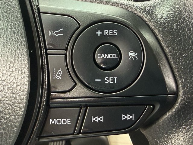 Certified 2025 Toyota RAV4 LE AWD/4WD image 14