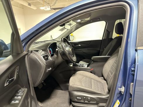 Used 2024 Chevrolet Equinox LT FWD image 19