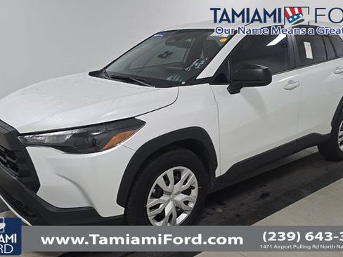 Used 2026 Toyota Corolla Cross L FWD image 1